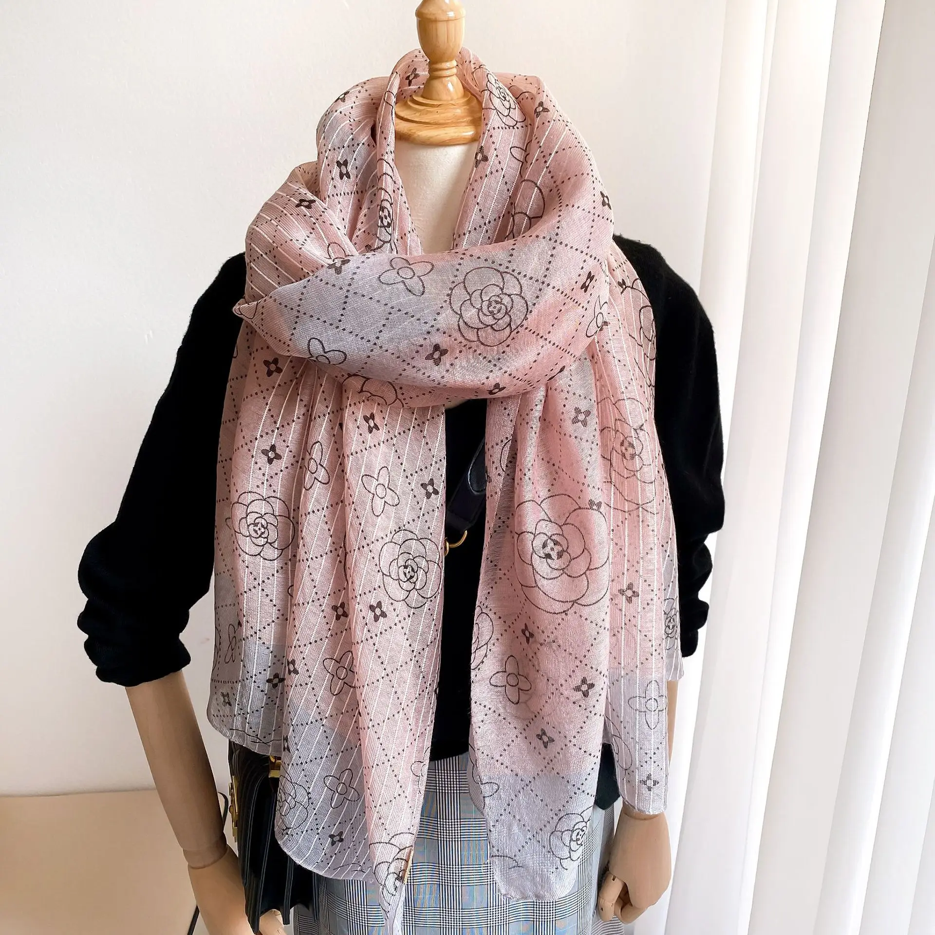 

Зимний хиджаб, зимние новые шелковые шерстяные шарфы, женские шали с принтом Flor, теплая длинная шаль, однотонный качественный шарф, оптовая ...