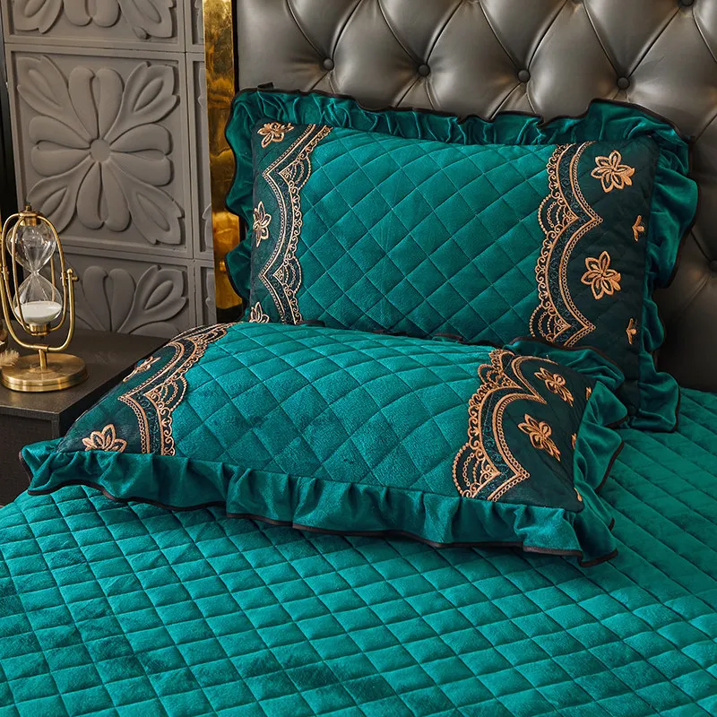 

2PCS Rectangle Pillow Case Cover Lace Velvet Quilted Bed Pillow Shams European Solid Color Soft Warm 48*74cm Home Decor in Green