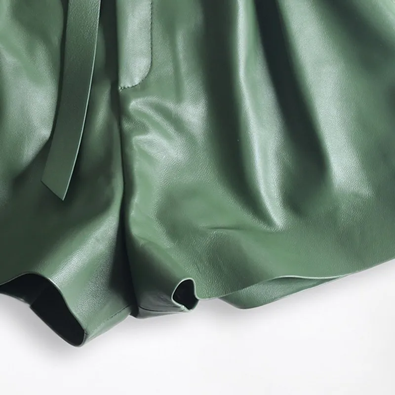 

Genuine Women Leather Harajuku Bud Pleated Falbala Shorts Belt Wide-legged High Waist Khaki/Green Casual Mujer Sexy Booty Shorts