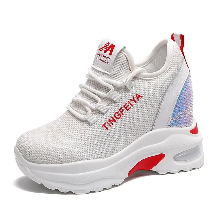 Универсальные спортивные туфли на платформе с губкой для торта Женские толстой