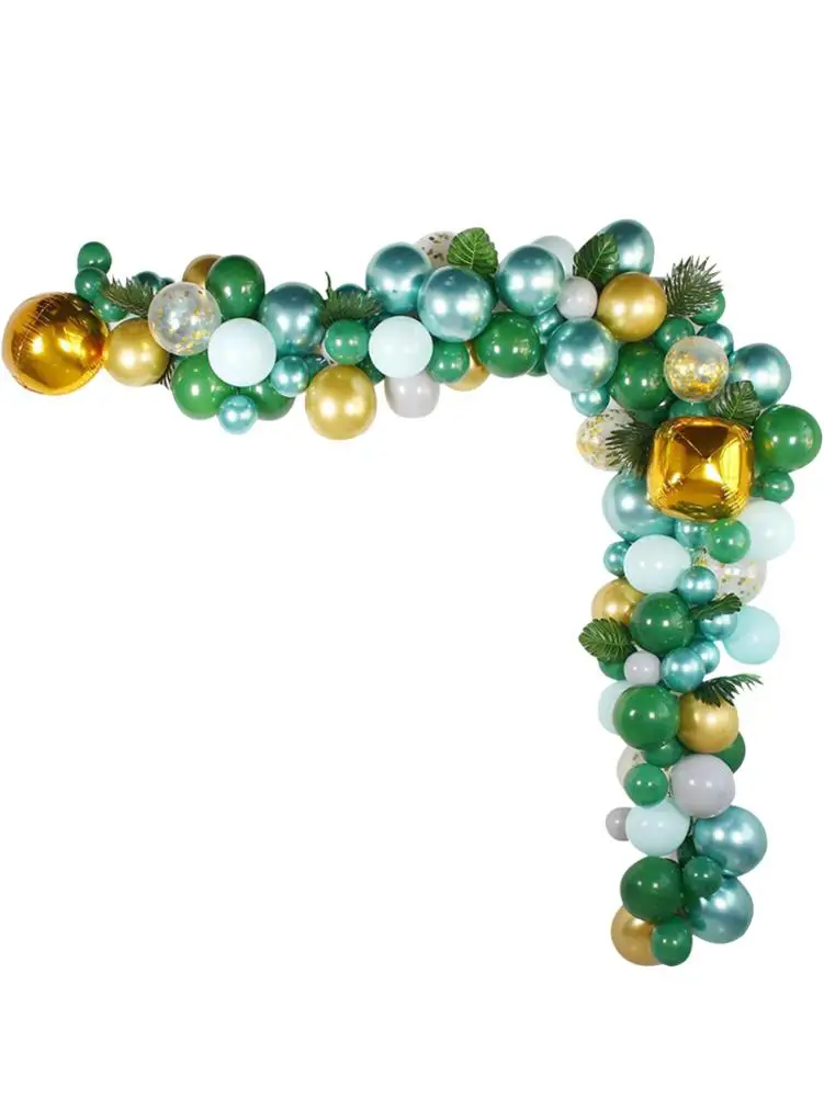 Цвета: золотистый серебристый зеленый шар украшена цепочкой и надписью Wild One День