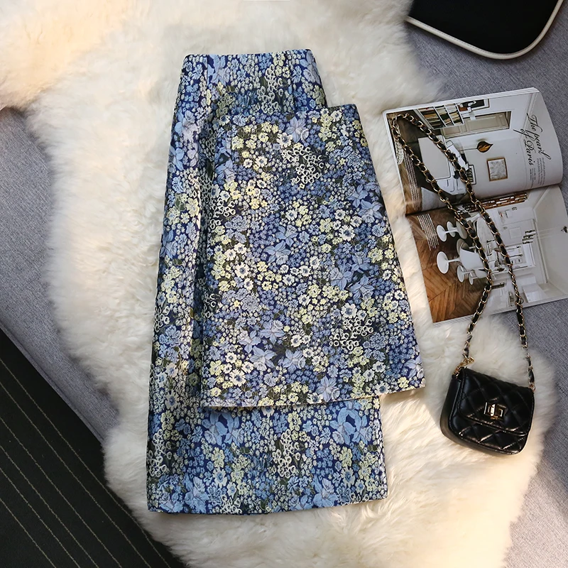 

High Quality 2021 Fall Fashion Vintage Embroidery Jacquard Flower Women Skirt Office Ladies Elegant High-Waisted A-Line Skirts