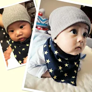 Осень-зима одежда для малышей Лыжная шапочка в полоску повседневные От 0 до 3 лет теплые толстые вязаные крючком капот для новорожденных, для маленьких мальчиков и девочек