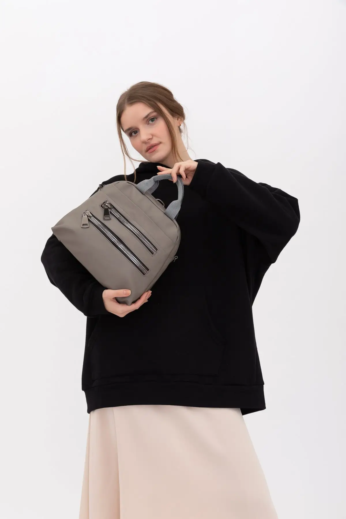 Koop Vrouwen Tassen Designer Satijnen Stof Grijs Luxe Kleine Schattige Handtas Elegant Lady Pouch Waterdichte Messenger Bag Trend 2021 Organizer