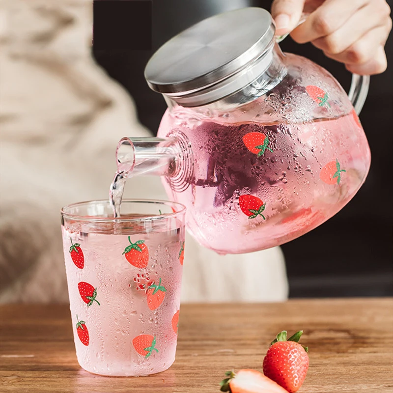 Милая стеклянная чашка для воды в виде клубники термостойкая прозрачная кружка