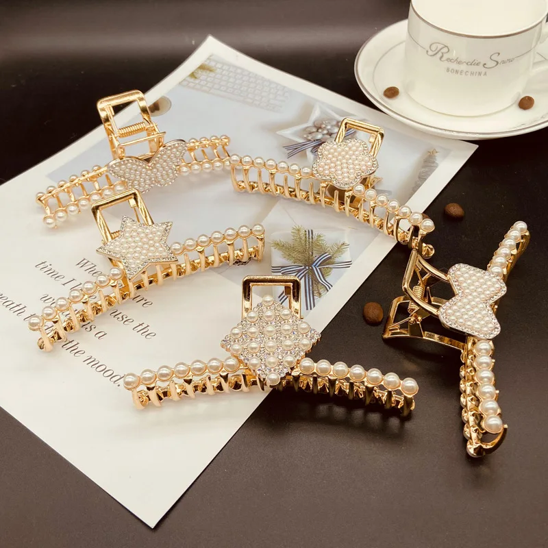 

1PCS New Korean Version of Popular Pearl Rhinestone Metal Hair Catch Ladies Large Shark Clip Fashion Temperament Hair Clip