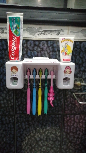 

New 1Pc 2 in 1 Automatic Toothpaste Dispenser with 5 Toothbrush Holder Set Wall Mount Stand With Clock