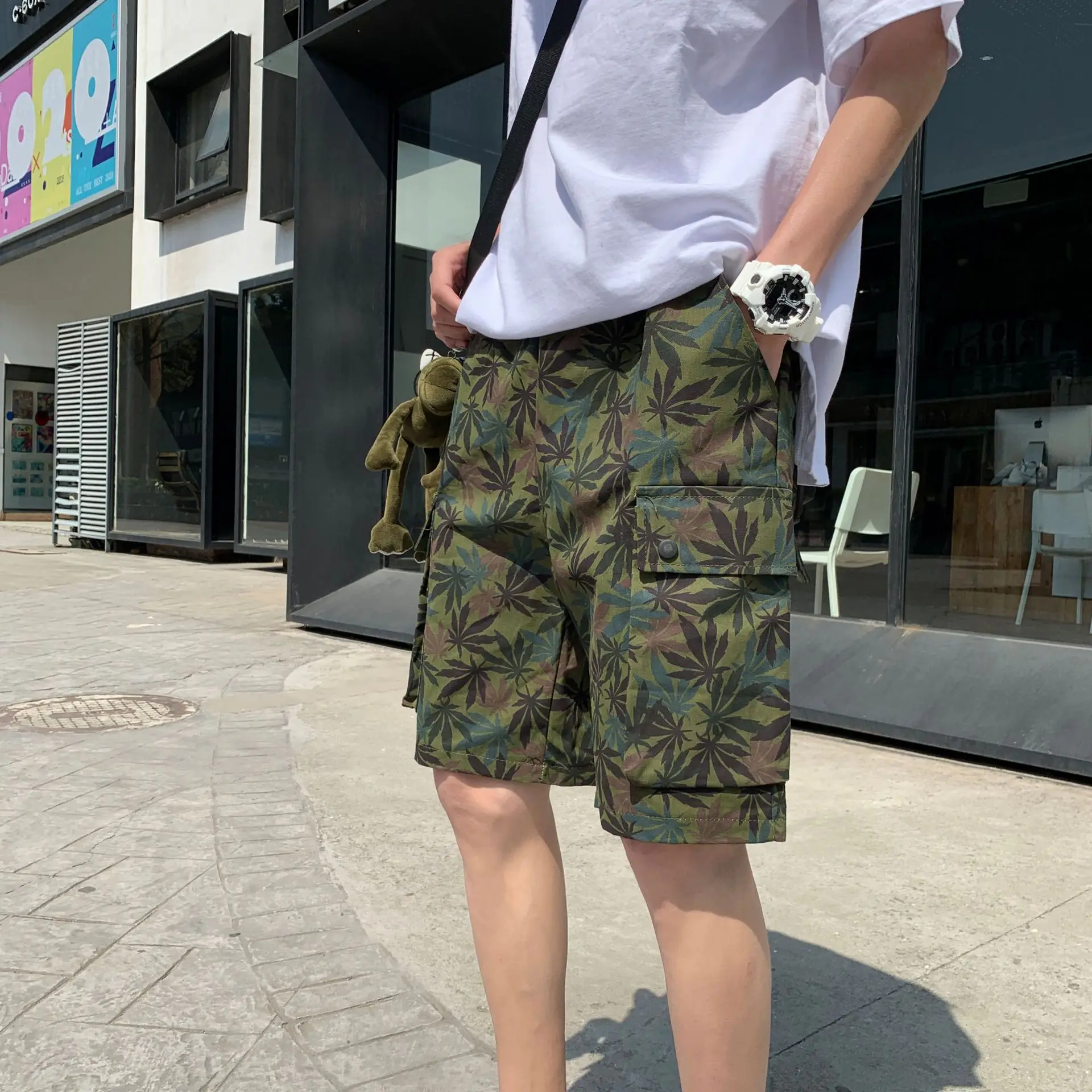 

2021 New Men'S Beach Shorts Casual Summer Camouflage Tooling Five Points Loose Pocket Fashion Streetwear Armygreen Man Short