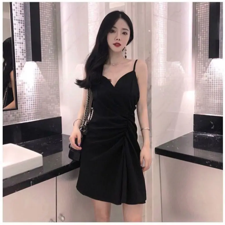 

Black suspender with dress spring and summer women 2021 new temperament drawstring sleeveless skirt