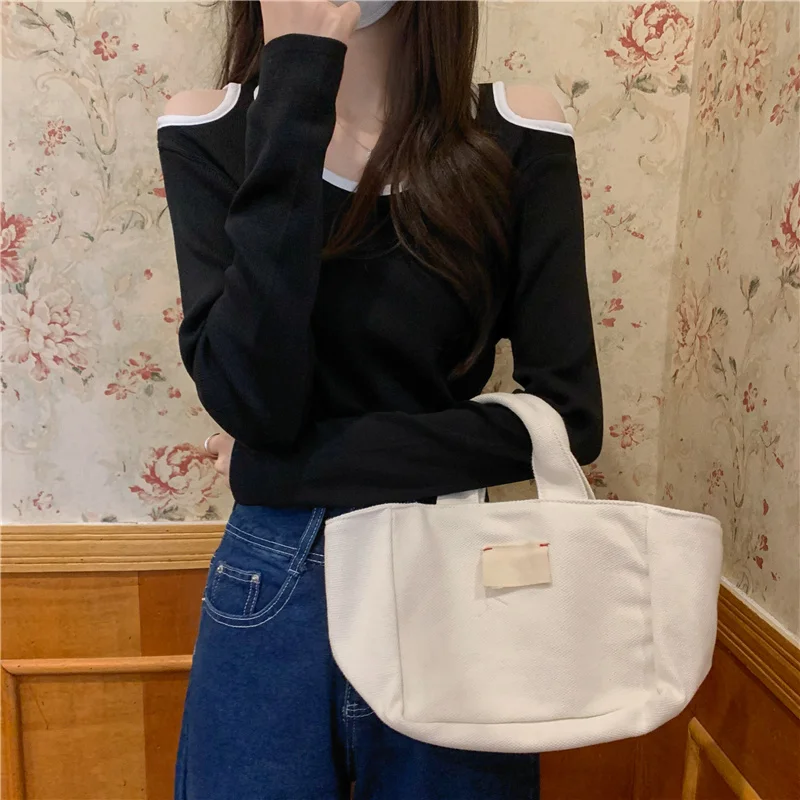 Свитер с круглым вырезом открытыми плечами и длинным рукавом | Женская одежда