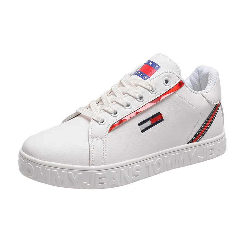 

High quality light luxury fashion sneakers for men Casual all-match fashion shoes sports flat shoes breathable men's shoes