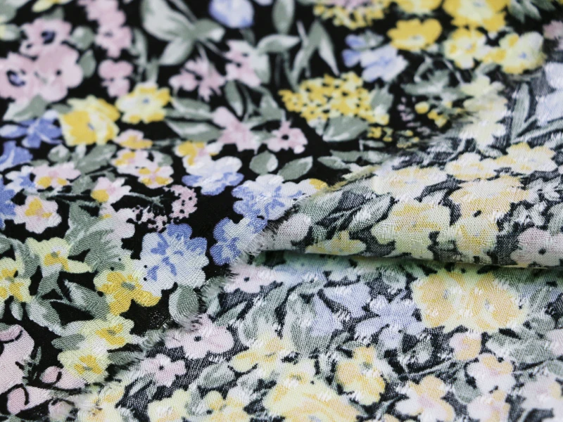 1 meter X 1.4 Retro Dress Material Soft Viscose Fabric Calico | Дом и сад