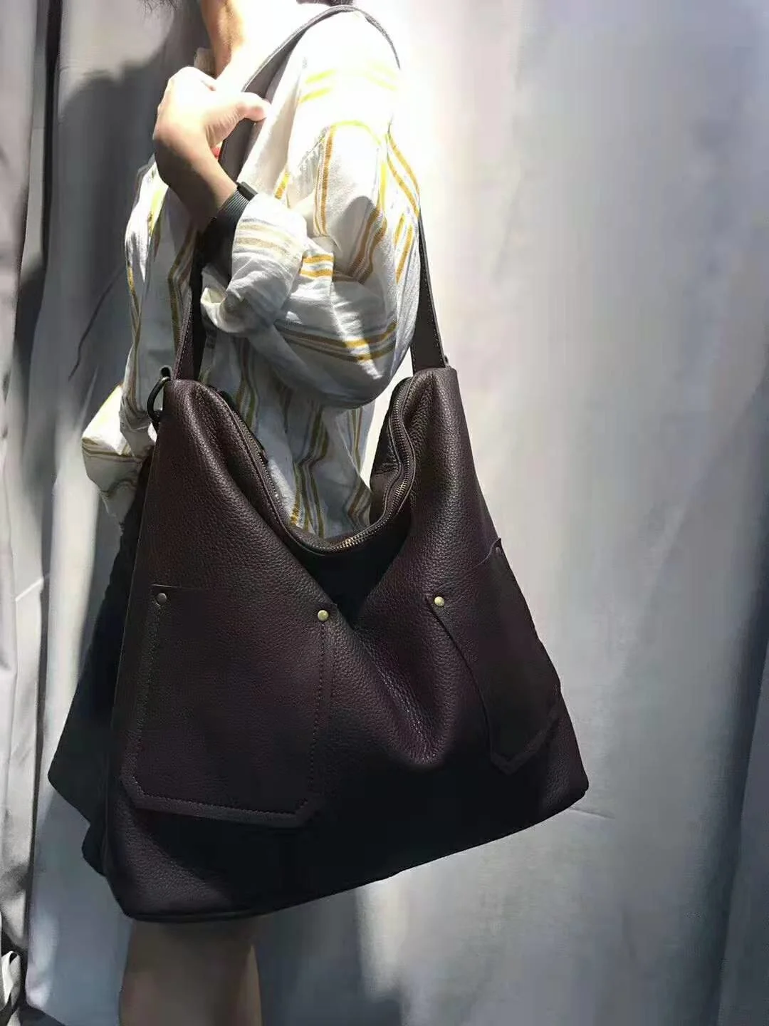 

Новая женская сумка, вместительная женская кожаная сумка на голову, модная сумка для отдыха, женская сумка-мессенджер на одно плечо