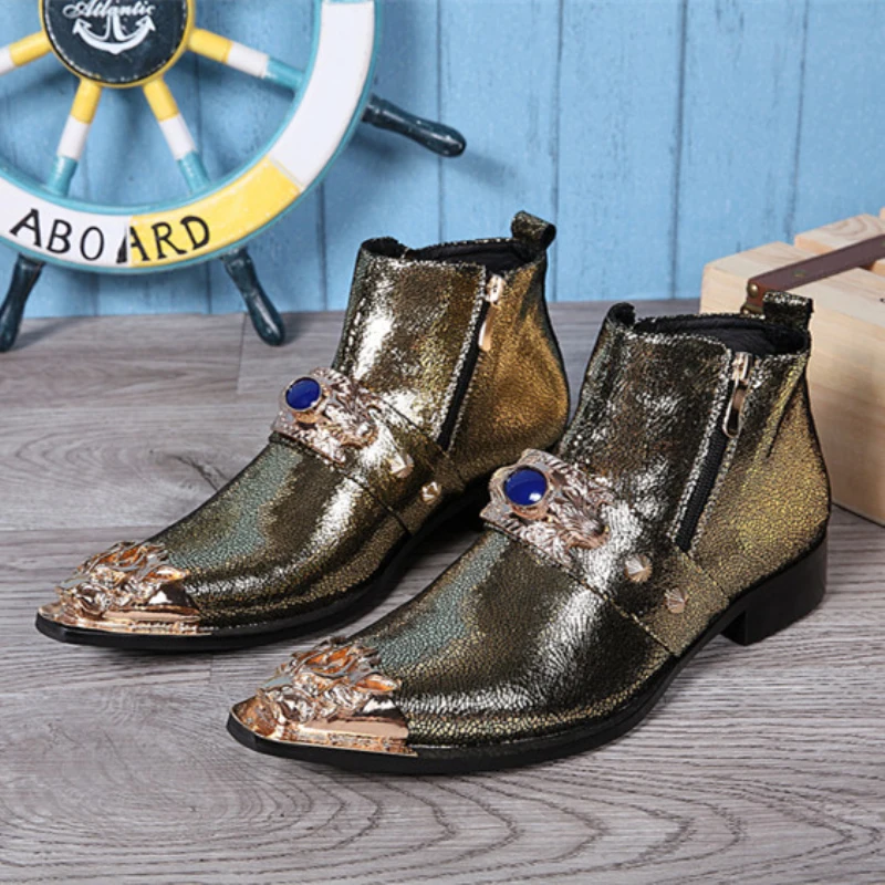 

Christia Bella британский стиль металла и резным узором; Заостренный носок; Мужские полусапожки модные вечерние мужские наручные часы с ботильоны на меху из натуральной кожи