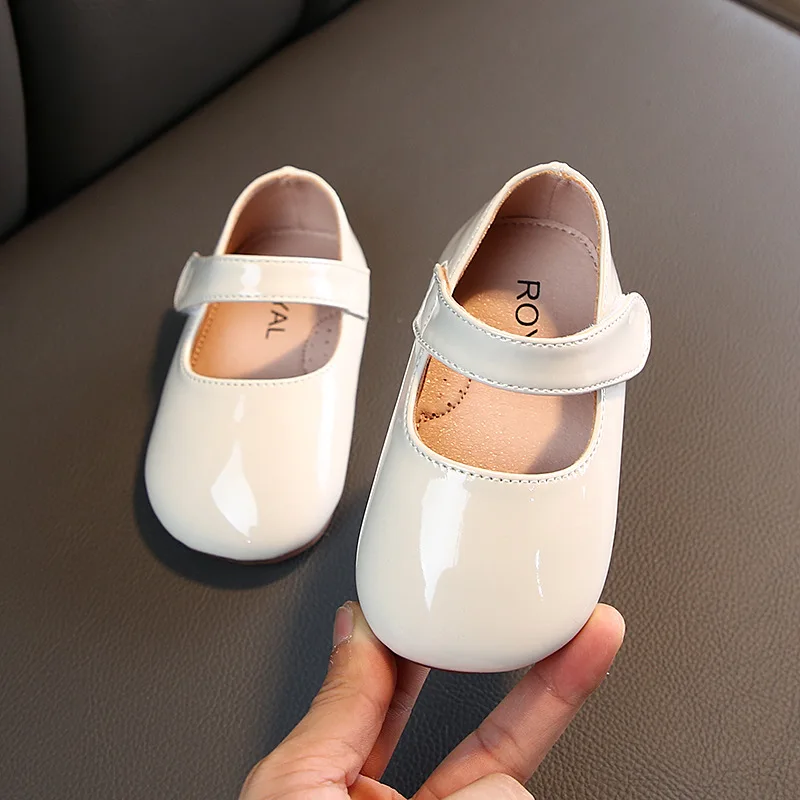 Туфли принцессы детские из лакированной кожи обувь для начинающих ходить