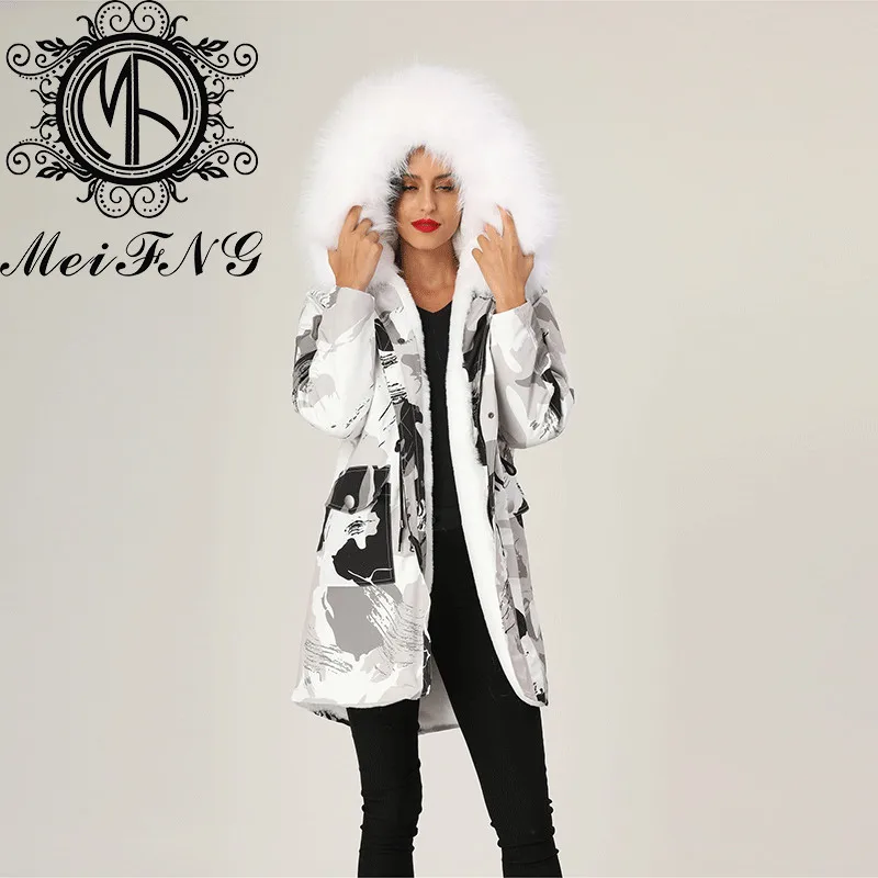 Дизайнерское серое камуфляжное пальто с мехом крутая зимняя Длинная женская