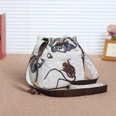

Fashion national string appliques women shopping handbags!Nice prints lady shoulder&Crossbody bags Original small Canvas Carrier