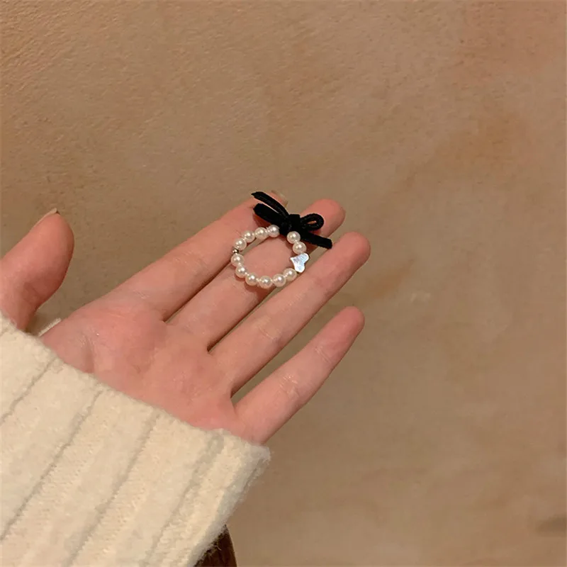 

2021 New Exquisite Black Velvet Heart Bow Pearl Micro-elasticity Ring Fashion Personality Female Sweet Simple Index Finger Ring