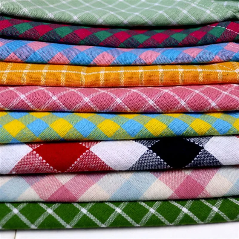 Треугольная повязка для маленьких и больших собак в клетку | Дом сад