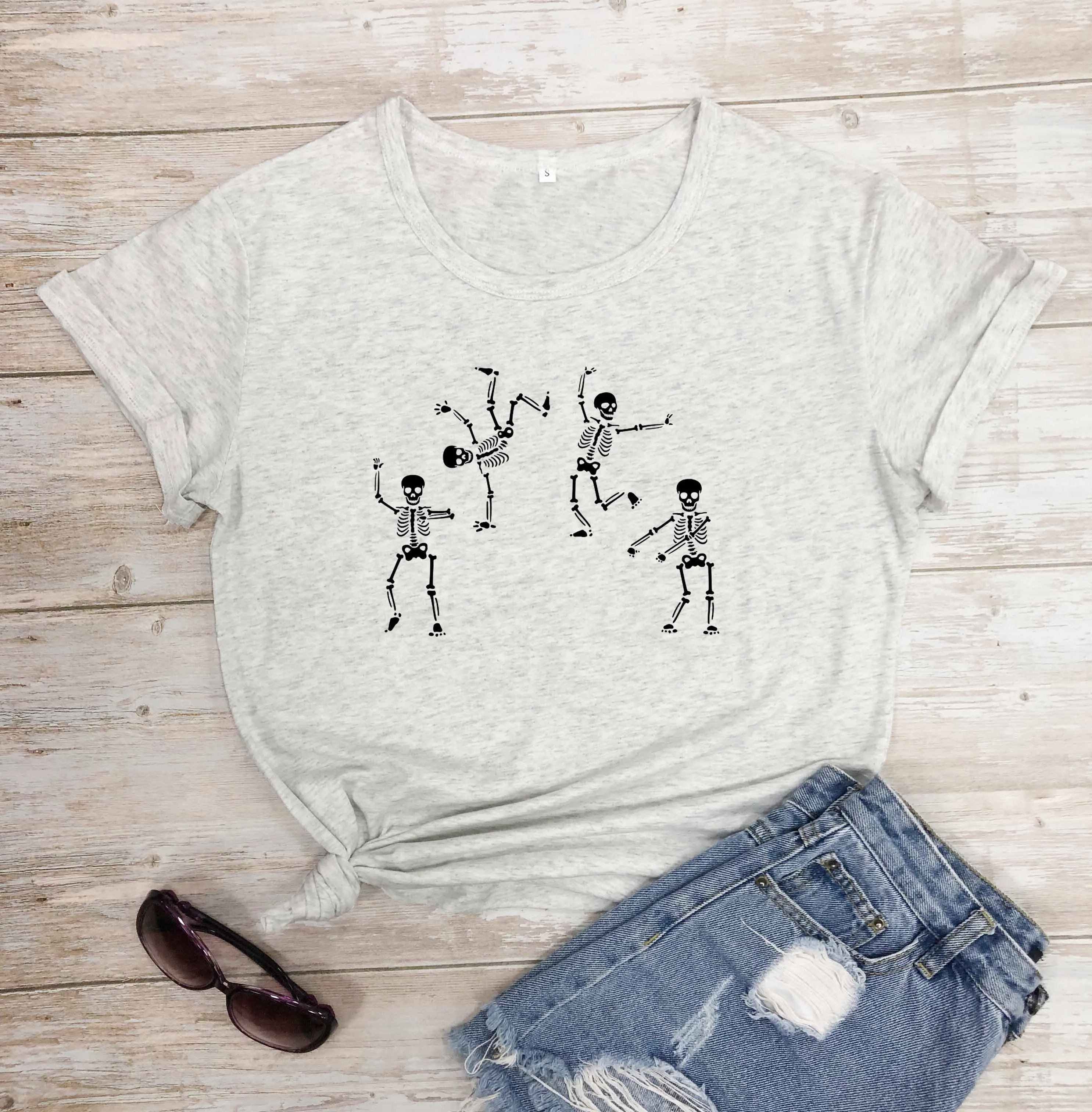 

Skeleton funny dance funny graphic gothic women fashion cotton casual young hipster t shirt girl gift tees vintage cool top O082