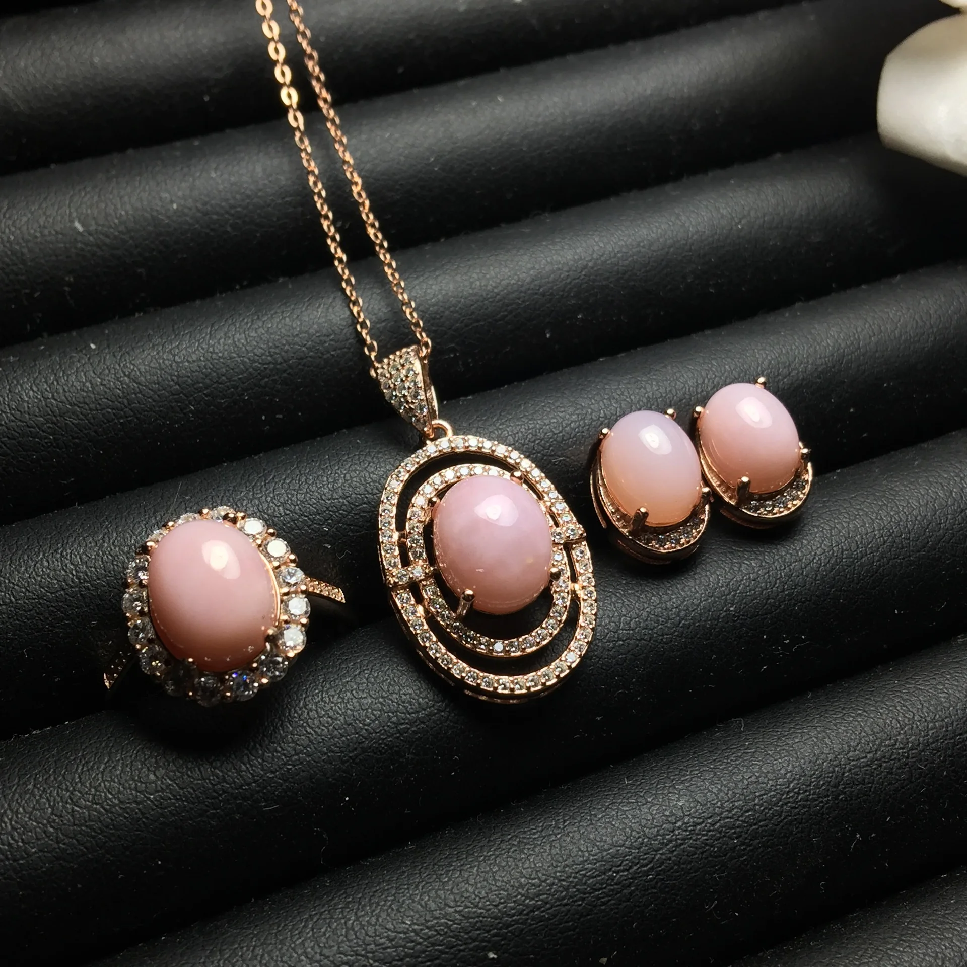 

Комплект женский из кольца и ожерелья, из серебра 925 пробы, с натуральным розовым опалом