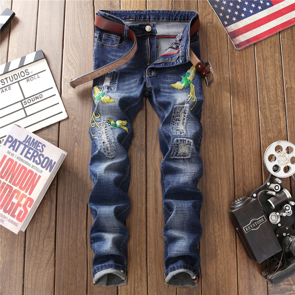 

Men’s high quality birds embroidery jeans wash stretch denim pants stitching mended ripped jeans scratches street fashion jeans;