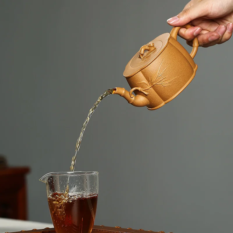 

Yixing Zisha teapot national high tech master teapot teapot