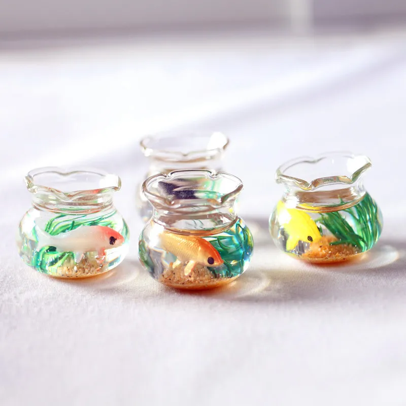 

Dollhouse Decoration Accessories, 1 PC 1:12 Dolls House Mini Fish Tank (Random Color)