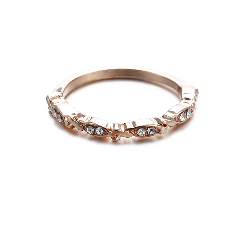Женское кольцо из розового золота с кристаллами | Украшения и аксессуары