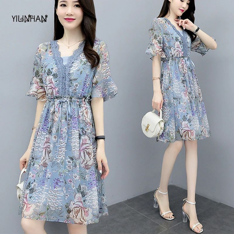 

YILINHAN Summer 2021 New V-neck Mid-length Fashion Trendy Women's Dress Embroidery Retro Slim Short-sleeved Dress