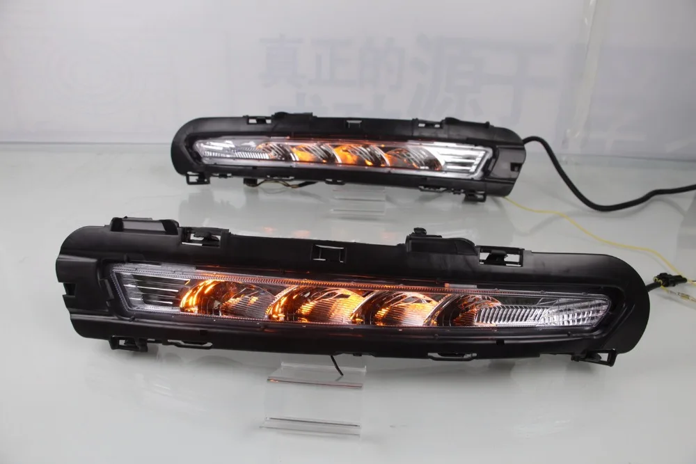 

Eosuns Led Drl Daylights Daytime Running Light with Yellow Turn Signal Fog Lamp for Ford Mondeo 2010-12 , Wire Module Controller