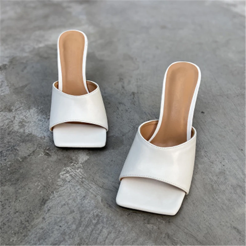 Женские винтажные босоножки на высоком каблуке однотонные сандалии с открытым