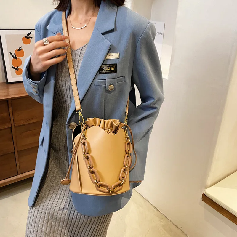

New Fashion Designer Pu Leather Female Handbags Large Capacity Casual Ladies Chain Tote Black Bucket Women Shoulder Hand Bag