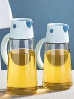 550ml 650ml kitchen auto flip olive oil sprayer vinegar bottles with automatic cap non slip handle for seasoning bottle dispense