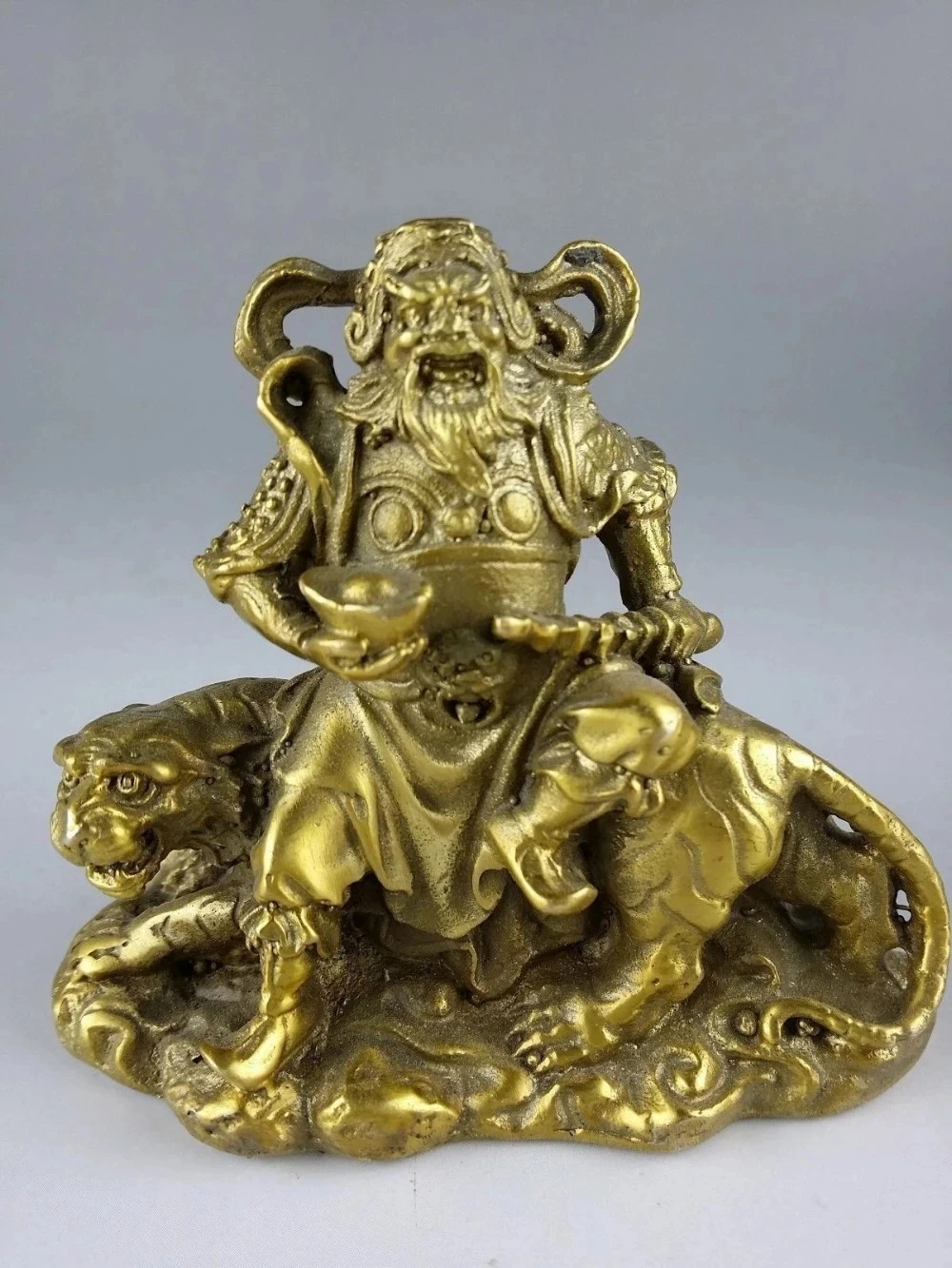 Изысканная китайская фотография злых духов урнус тигр