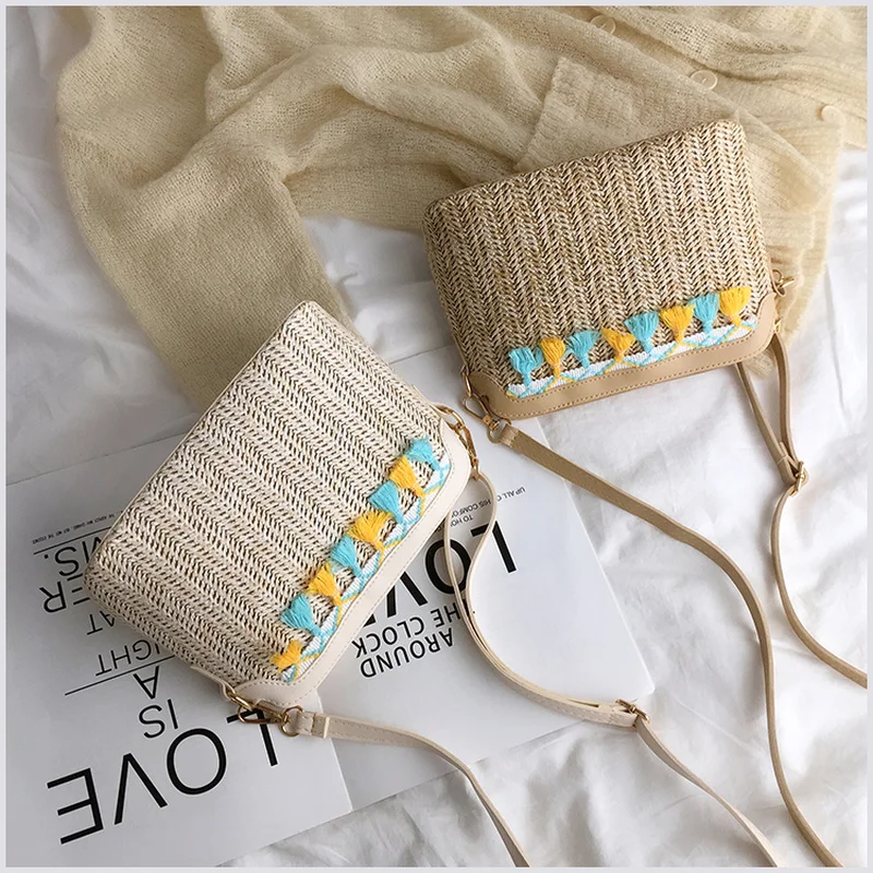 

Rattan Woven Tassel Bags for Women 2021 Straw Bag Handbag Knit Summer Beach Bag Shoulder Khaki Beige Shell Shape Bags Handbag