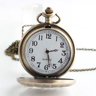 Винтажные большие карманные часы из бронзы и розового кварца с