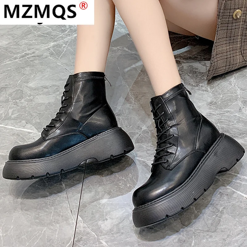 

Новинка осени 2021, модные женские полусапожки из искусственной кожи на платформе, женские полусапожки на шнуровке с круглым носком и молнией...