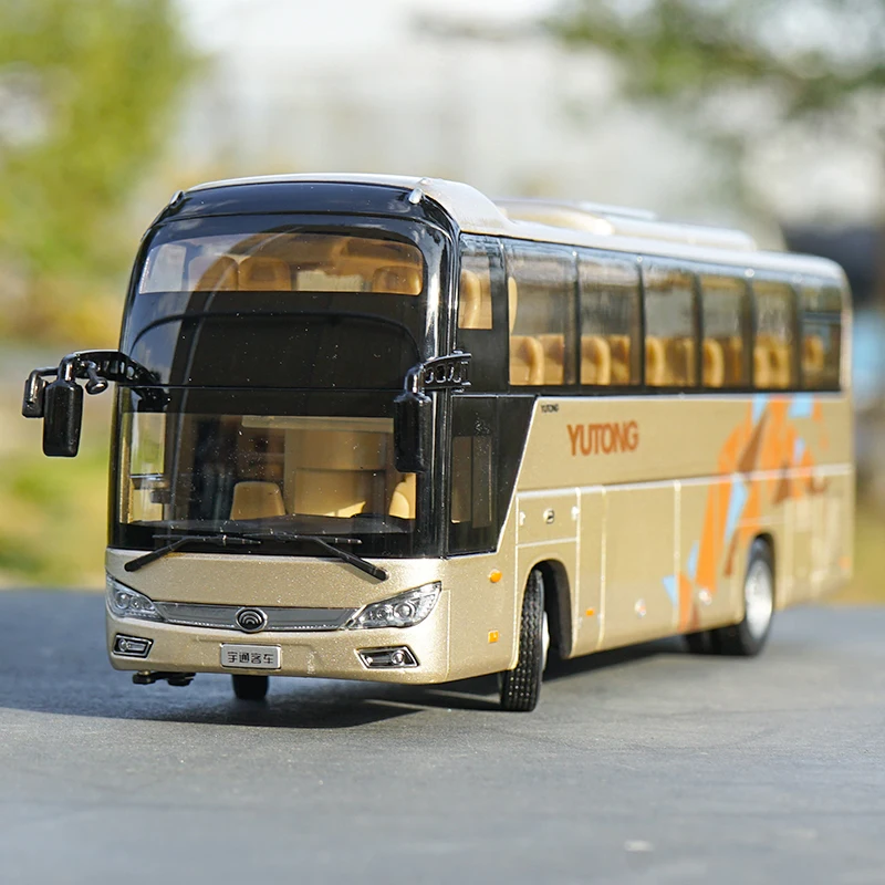 Оригинальная Коллекционная модель из сплава в подарок масштабе 1:42 Yutong ZK6118HQY8Y с