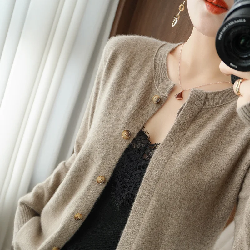 

Early Spring and Autumn New O- Neck Cashmere Sweater Women Cardigan 100% Pure Wool Sweater Slim Buttoned Knit Sweater Top