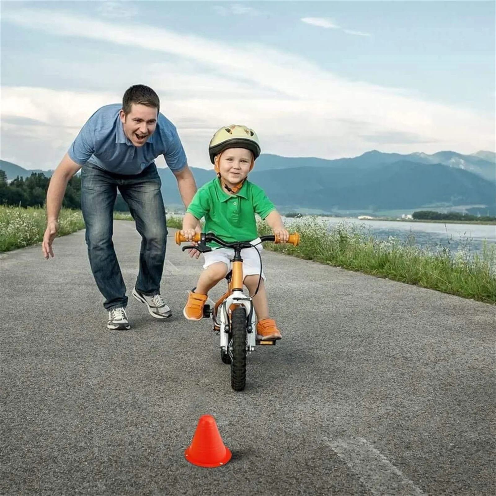 

Mini Toys Roller Skating Road Barrier Slewing Roller Outdoor Sports Auxiliary Equipment Skating Multicolor Pile Obstacle 50pc