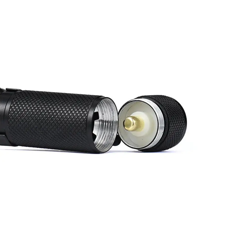 

8000LM Zoom Tactical LED Flashlight Torch Lamp+Flashlight holster+Bicycle Holder Clip+Charger