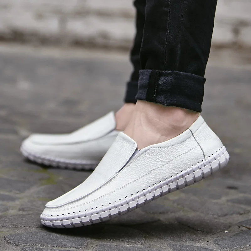 Мокасины мужские из натуральной кожи легкие лоферы плоская подошва без застежки