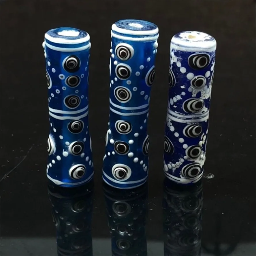 

Chinese Tibetan ethnic style colored glaze beads natural crystal synthesis dragonfly eyes totem old objects unique w2010