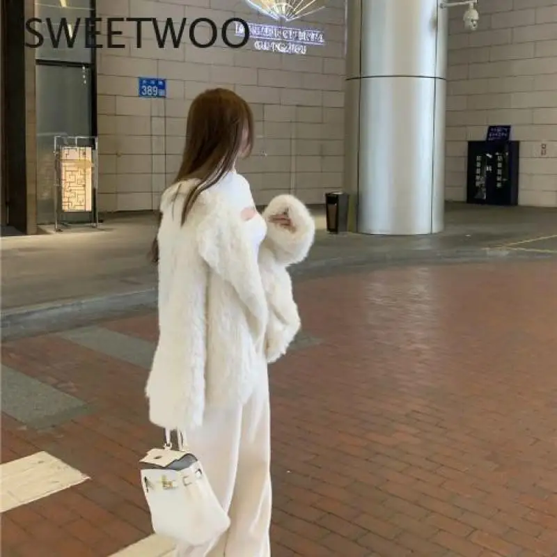 Faux Natural Fur Small Fragrance Wind Senior Sense of White Temperament Famous Lady Female Warm Leather Coat High Quality 2022