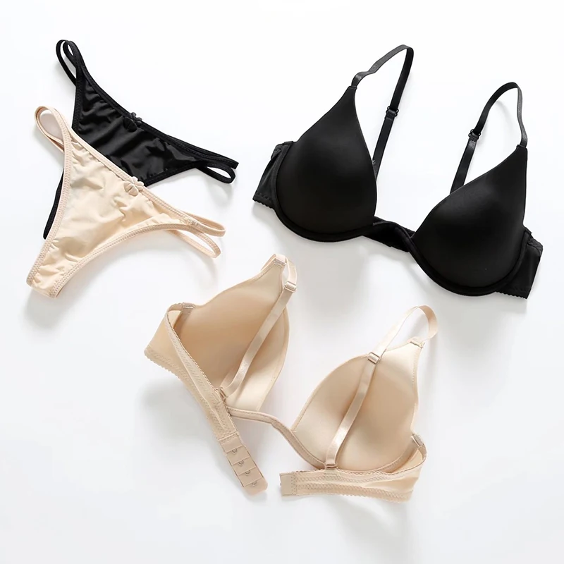 

Concise Glossy Underwear Ladies Gather Deep V Thong Single-Breasted Bra Set