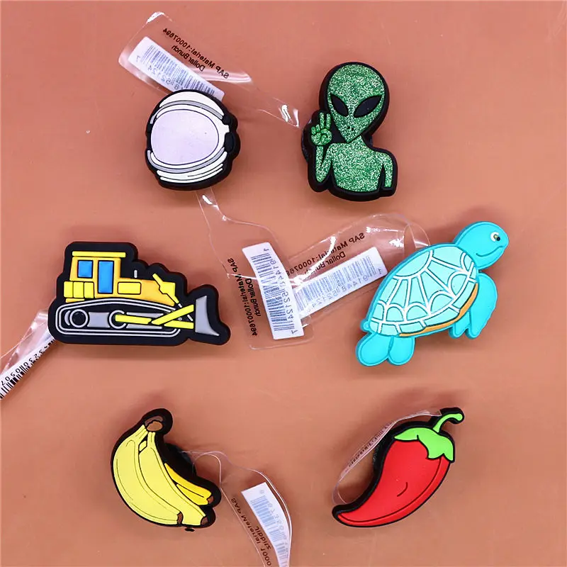Alien Turtle PVC Shoe Charms Accessories Aerospace Helmet Chili Banana Shoe Buckle Decorations fit Kids X-mas Party Gifts U264