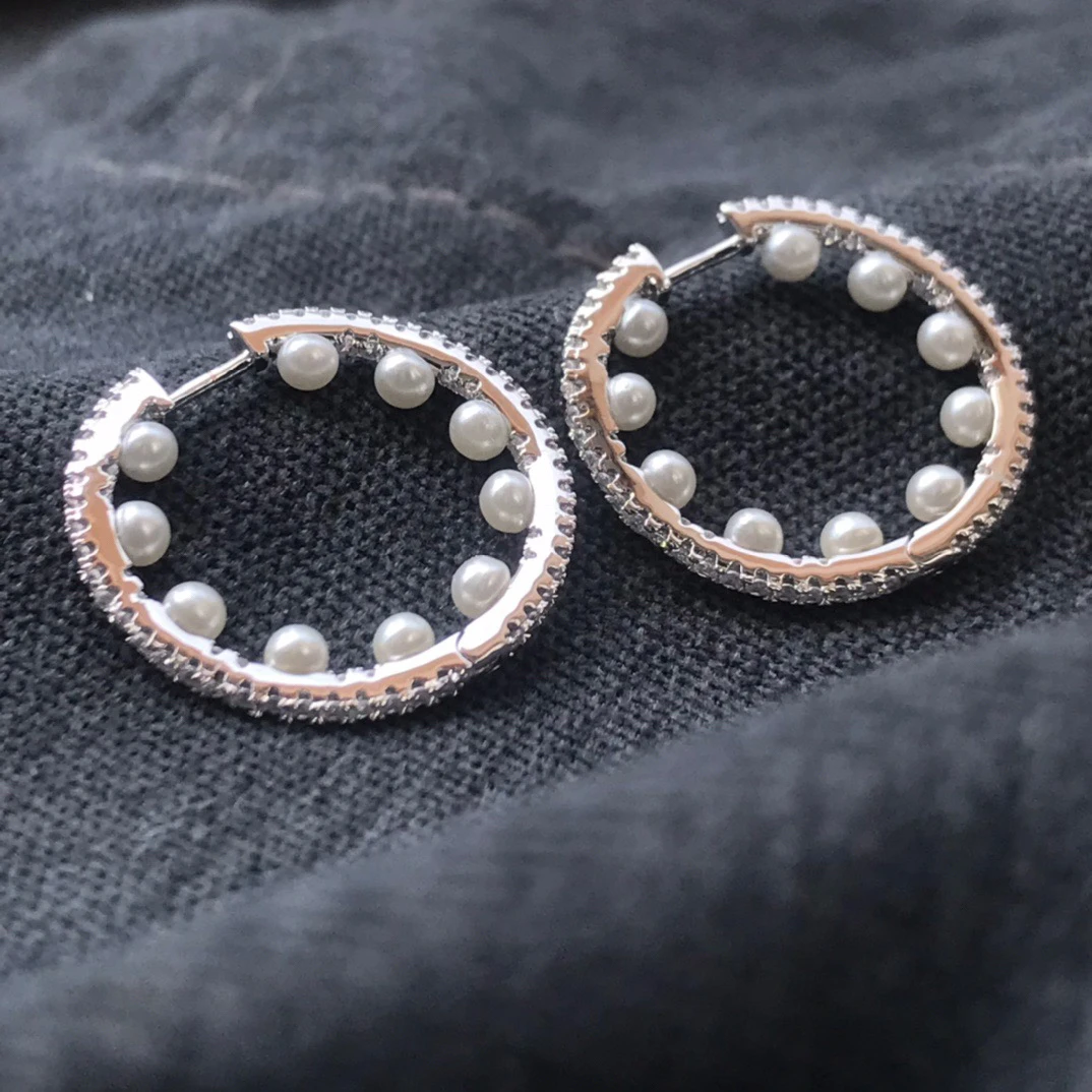 

Серьги-кольца женские из серебра 925 пробы с жемчугом
