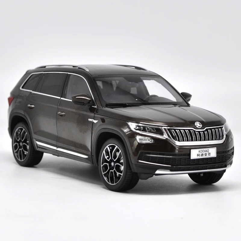 Оригинальная Заводская Подлинная модель автомобиля 1:18 Skoda Kodiaq GT с небольшим