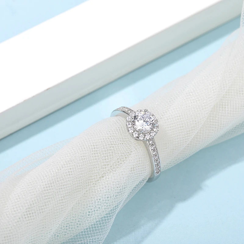 

White Gold Plated 925 Silver Main Stone 1 Carat MoissaniteS Side Stone Cubic Zirconia Ring Jewlery rings for women M16B